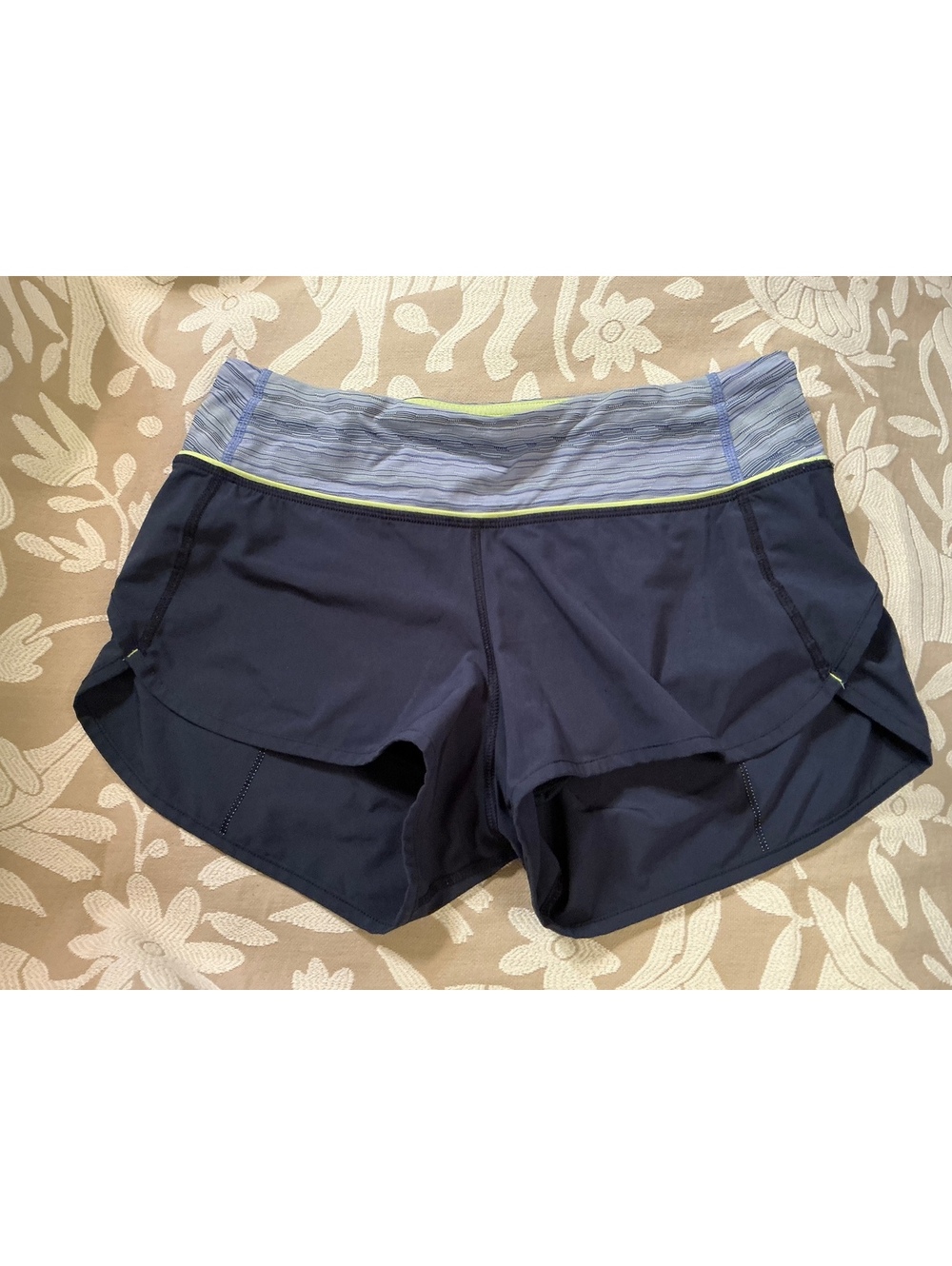 Lululemon Women’s Speed Shorts Space Dye Twist Sz 4
